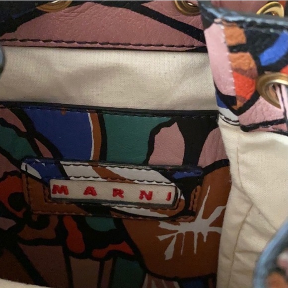 MARNI BACKPACK SOFT LEATHER extremely lightweight. Vibrant leather colors. - Picture 8 of 9